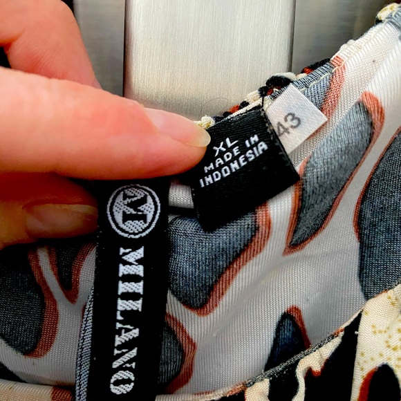 Tiered Animal Print Sleeveless Top - Picture 3 of 5